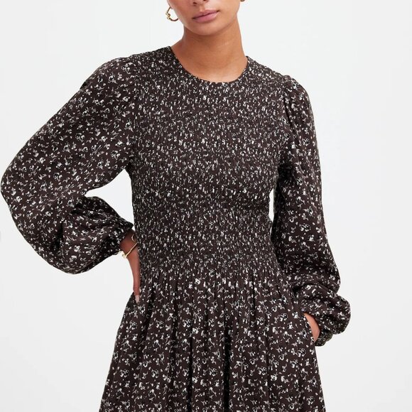 Madewell Dresses & Skirts - The Melody Long-Sleeve Smocked Midi Dress